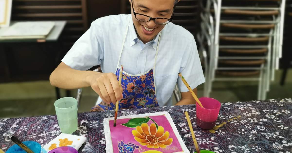 クアラルンプールでバティックの絵付け体験 | Klook